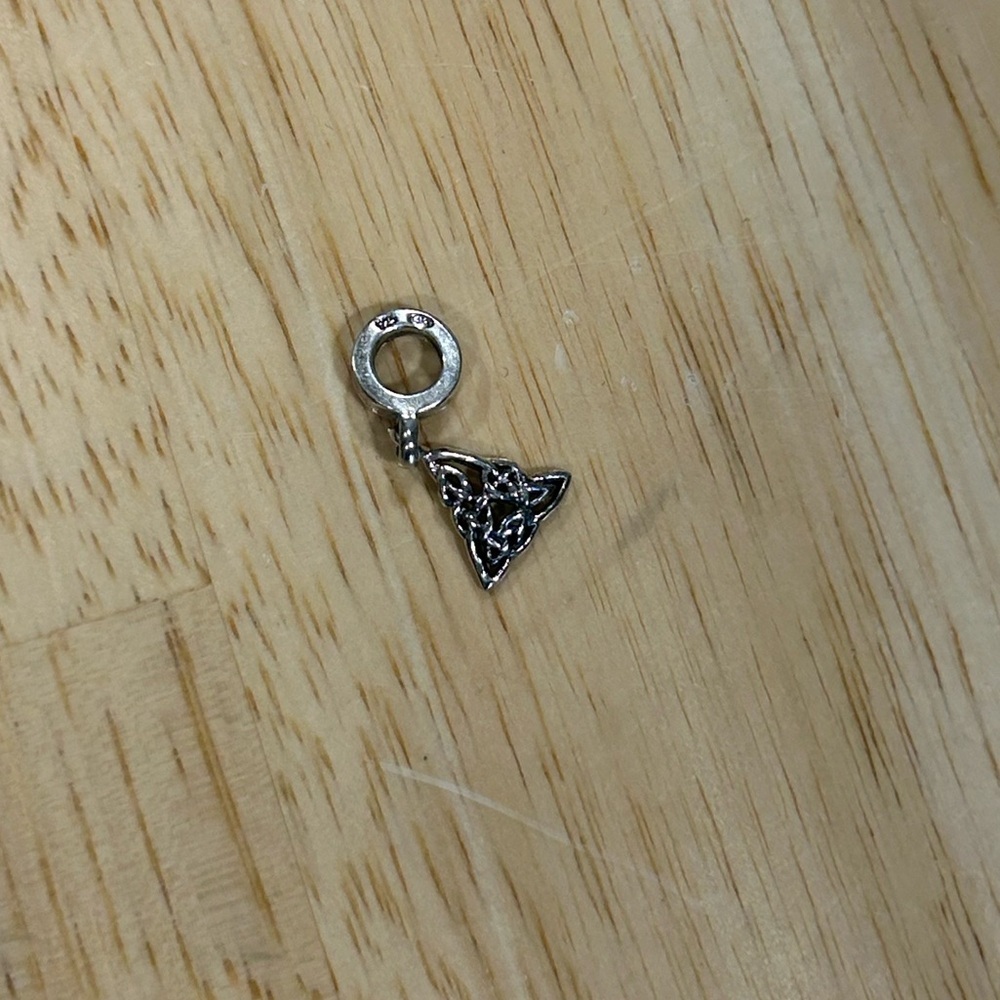Pandora 925 ALE sterling Silver Celtic Knot dangle charm Pendant - Picture 6 of 7